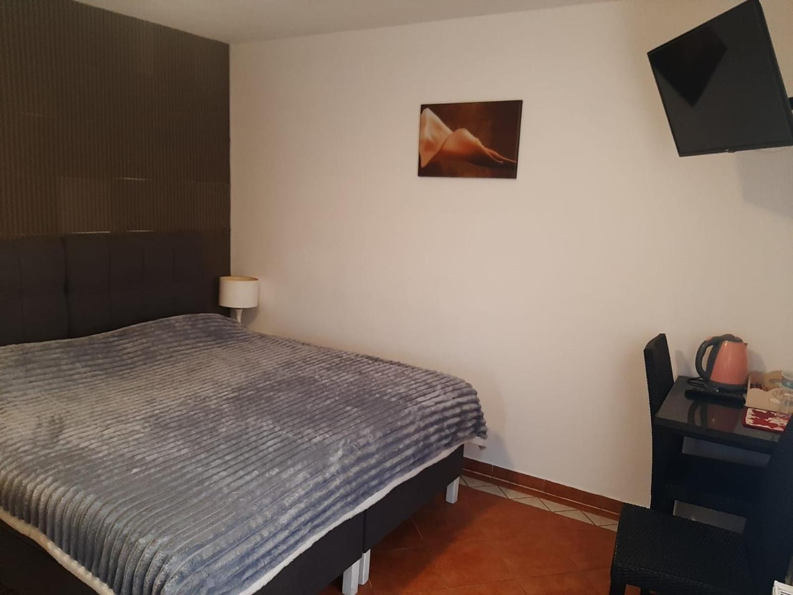 Rooms Lutra Bilje Eksteriør billede