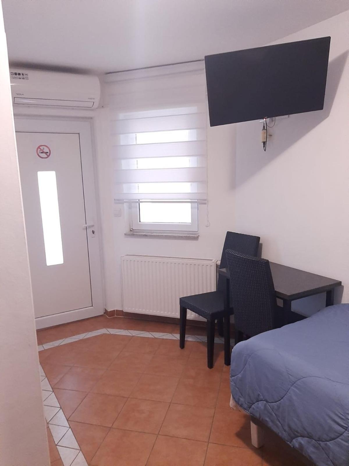 Rooms Lutra Bilje Eksteriør billede